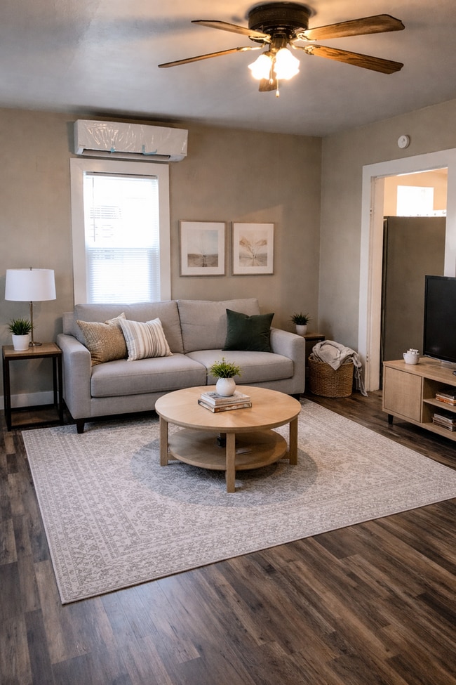 property at 606 W Fremont Ave