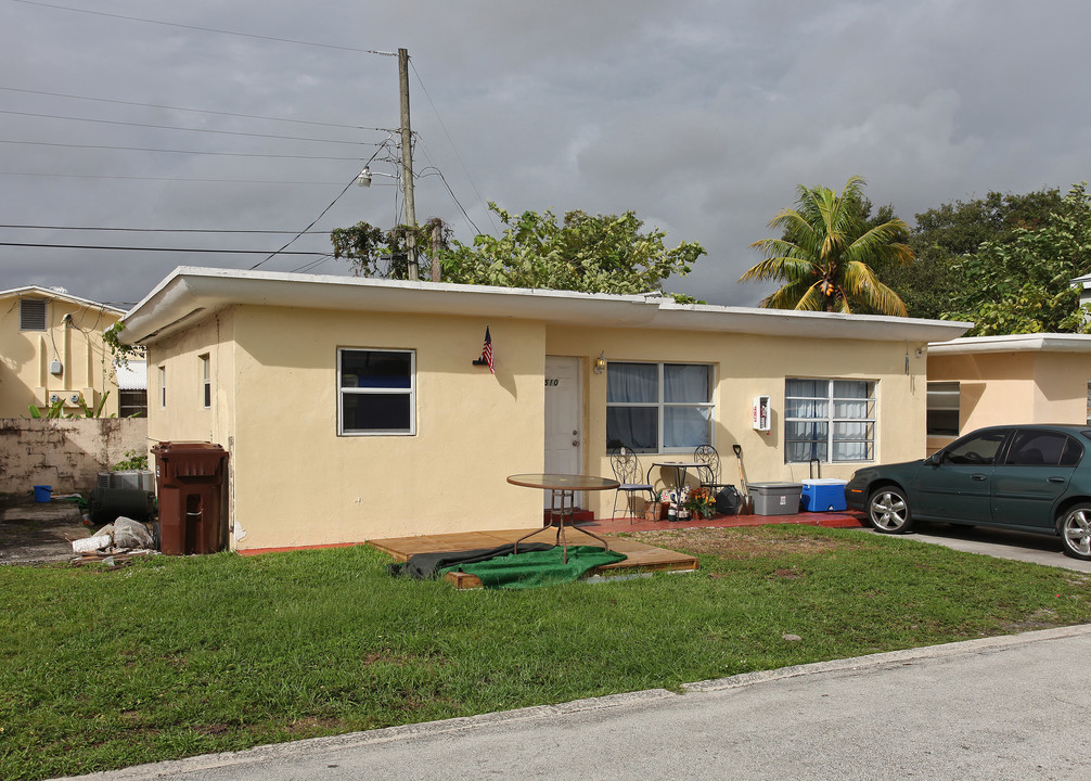 510 NW 60th Ter in Hollywood, FL - Foto de edificio