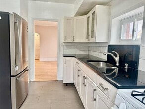 79-80-80 77th Rd in Queens, NY - Building Photo - Building Photo