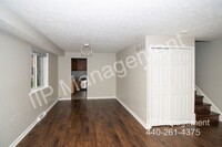 23921 Banbury Cir in Warrensville Heights, OH - Building Photo - Building Photo