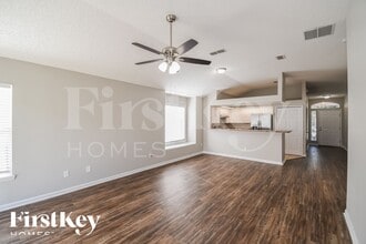 2956 Centerwood Dr N in Jacksonville, FL - Building Photo - Building Photo