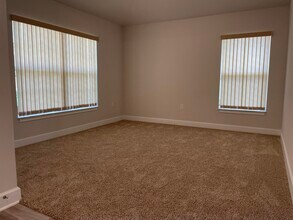 5236 NW Iredell St in Port St. Lucie, FL - Building Photo - Building Photo