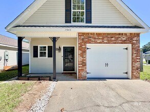 7943 Audubon Dr in Foley, AL - Foto de edificio - Building Photo