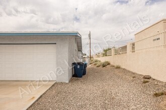 3211 Pintail Dr in Lake Havasu City, AZ - Building Photo - Building Photo