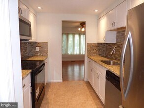 4548 King William Ct in Annandale, VA - Building Photo - Building Photo