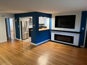 215 Fay Rd, Unit 1 in Syracuse, NY - Building Photo - Building Photo