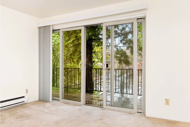 property at 11004 NE 68th St