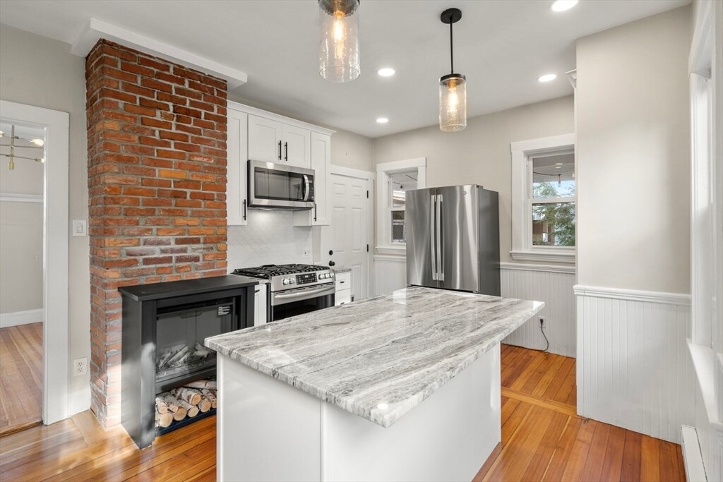 67 Cleverly Ct, Unit 3 in Quincy, MA - Foto de edificio