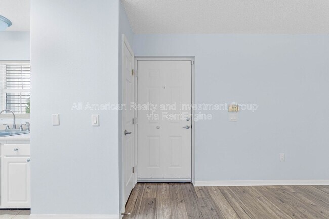 4276 Calinda Ln, Unit Apt 142 in Niceville, FL - Foto de edificio - Building Photo