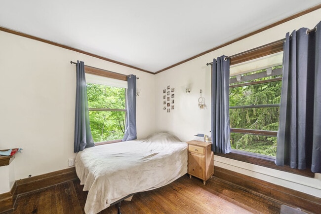 216 Dearborn Pl, Unit 2 in Ithaca, NY - Building Photo - Building Photo