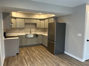 110 Edgemere Rd in Syracuse, NY - Building Photo - Building Photo