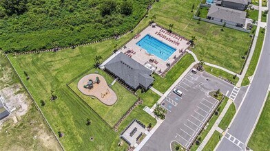 3258 Autumn Rock Dr in Zephyrhills, FL - Building Photo - Building Photo
