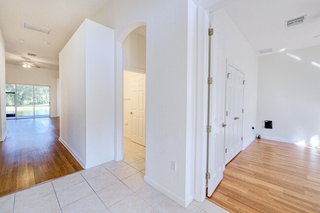 5445 Whispering Willow Way in Ft. Myers, FL - Building Photo - Building Photo