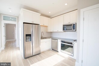 720 N Preston St in Philadelphia, PA - Building Photo - Building Photo