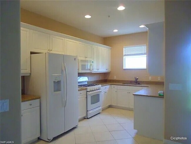 3100 Cottonwood Bend in Ft. Myers, FL - Building Photo - Building Photo