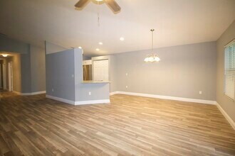 5086 Rambler Rose Way in West Palm Beach, FL - Foto de edificio - Building Photo