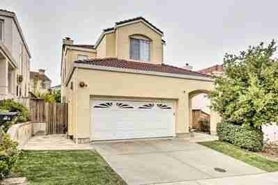 218 Cerro Dr in Daly City, CA - Building Photo