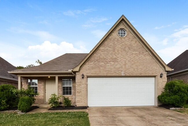 7086 Crape Myrtle Dr