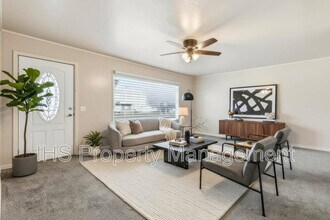 1107 Thayer Dr in Richland, WA - Building Photo - Building Photo