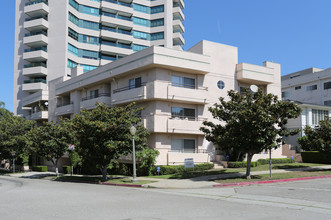 1226 Warner Ave in Los Angeles, CA - Building Photo - Primary Photo