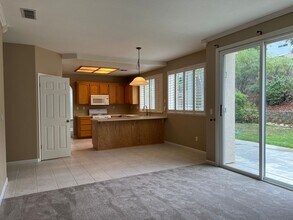 156 Gilded Rock Cir in Folsom, CA - Building Photo - Building Photo