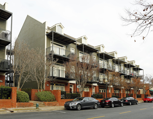 Harbor Town Square in Memphis, TN - Building Photo - Building Photo