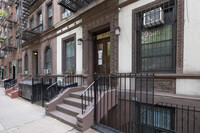 324 E 90th St in New York, NY - Building Photo - Building Photo