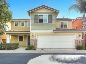 34212 Woodmont in Lake Elsinore, CA - Building Photo