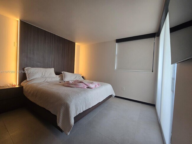 6820 Indian Creek Dr in Miami, FL - Building Photo - Building Photo