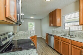 1662 Sugarpine Drive in Middleburg, FL - Building Photo - Building Photo