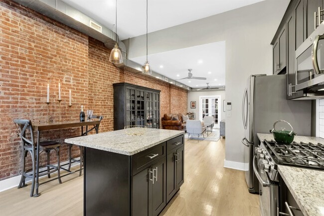 property at 1112 Hudson St