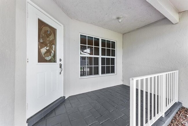 5333 Pine Cir in Coral Springs, FL - Building Photo - Building Photo