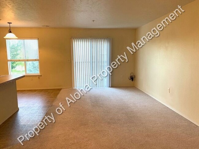 1065 W Pine Ave in Meridian, ID - Building Photo - Building Photo