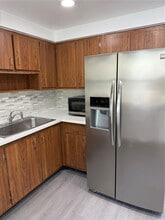 23 SE 12th St in Dania Beach, FL - Building Photo - Building Photo