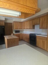 4135 Monrovia Way in Klamath Falls, OR - Building Photo - Building Photo