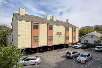 The Overlook in Austin, TX - Building Photo - Primary Photo