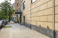 60 W 111th St in New York, NY - Foto de edificio - Building Photo