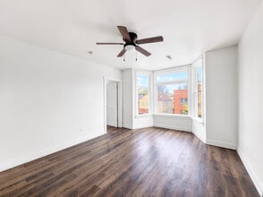9046 S Brandon Ave in Chicago, IL - Building Photo - Building Photo