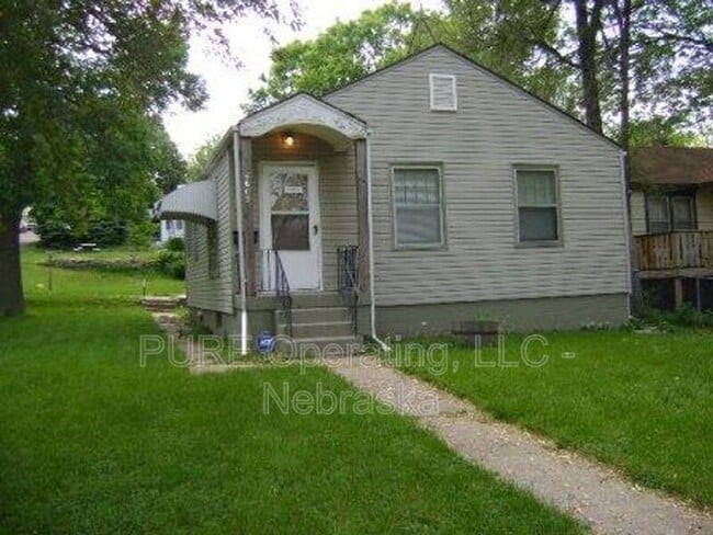 property at 4602 N 47th St