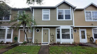 11742 Whitewing Ct in Orlando, FL - Building Photo