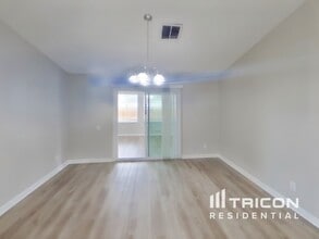 13410 Maureen Ave in Spring Hill, FL - Building Photo - Building Photo