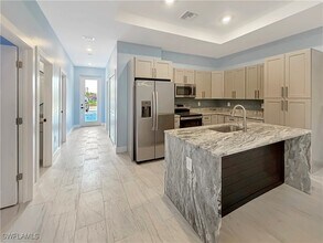 2742 Orange St in Ft. Myers, FL - Building Photo - Building Photo