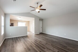 2434 Buckleigh Dr in Charlotte, NC - Building Photo - Building Photo