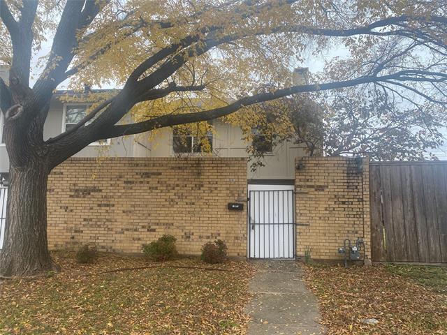 property at 501 Towne House Ln