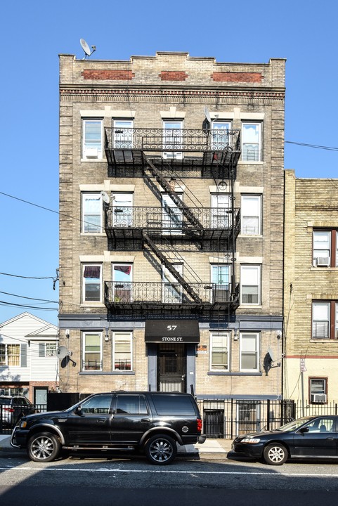 57 Stone St in Newark, NJ - Foto de edificio