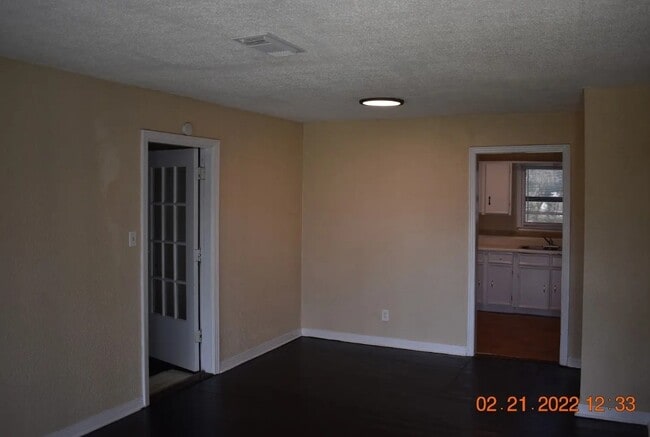 5963 Southwind St in Houston, TX - Building Photo - Building Photo