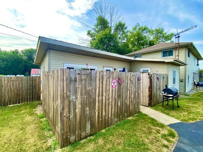 property at 106 Lind St