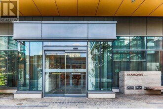 8 Charlotte St in Toronto, ON - Building Photo - Building Photo