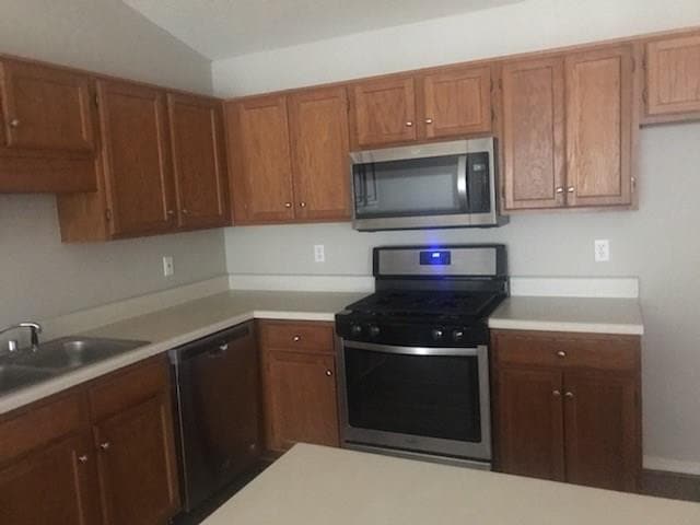 326 Spring Lake Dr N in Mobile, AL - Building Photo - Building Photo