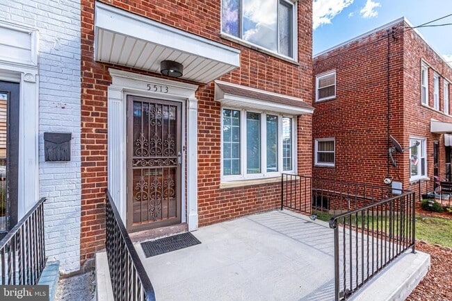 5513 Chillum Pl NE in Washington, DC - Building Photo - Building Photo